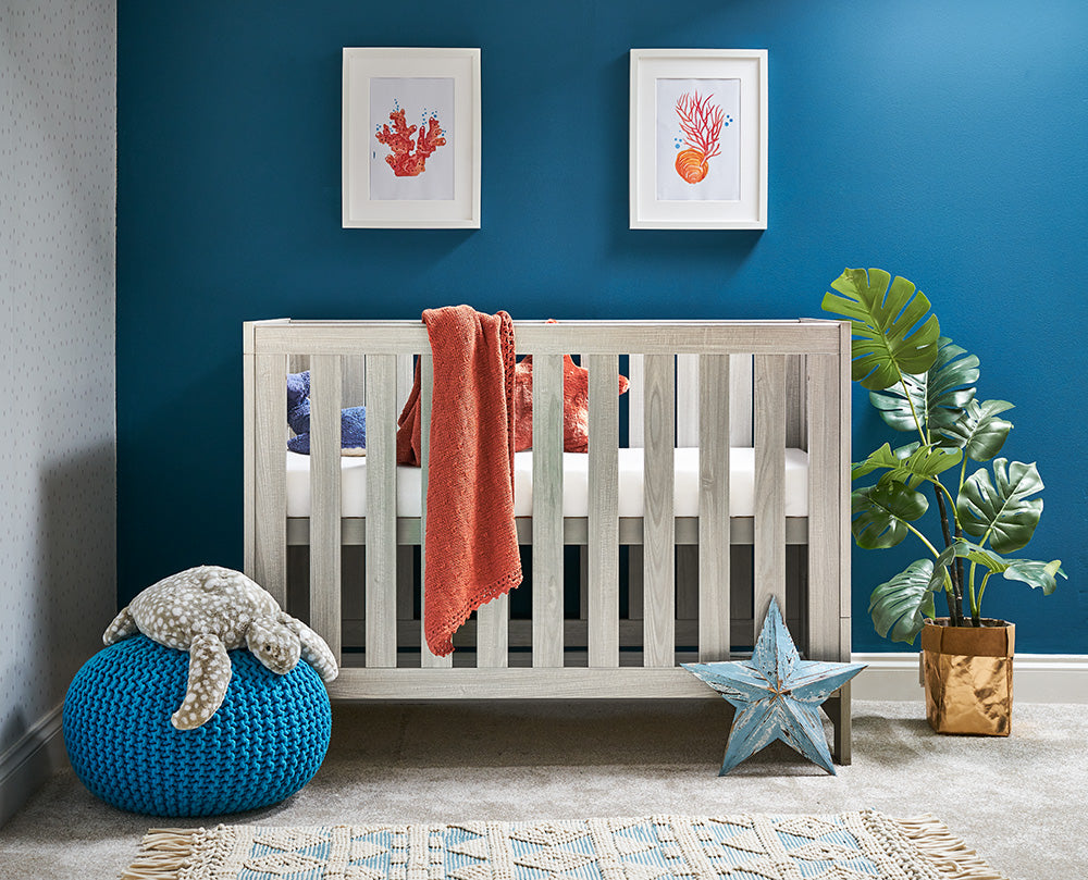 Mini grey crib cheap