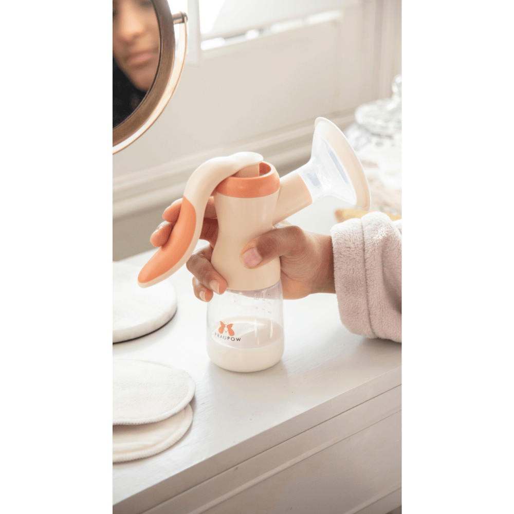 Fraupow Squeeze Manual Breast Pump - Parent Studio