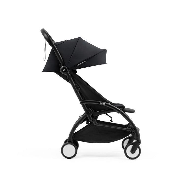 Stokke YOYO5 stroller seat pack in Black attached to Yoyo5 stroller frame - Available at Parent Studio.