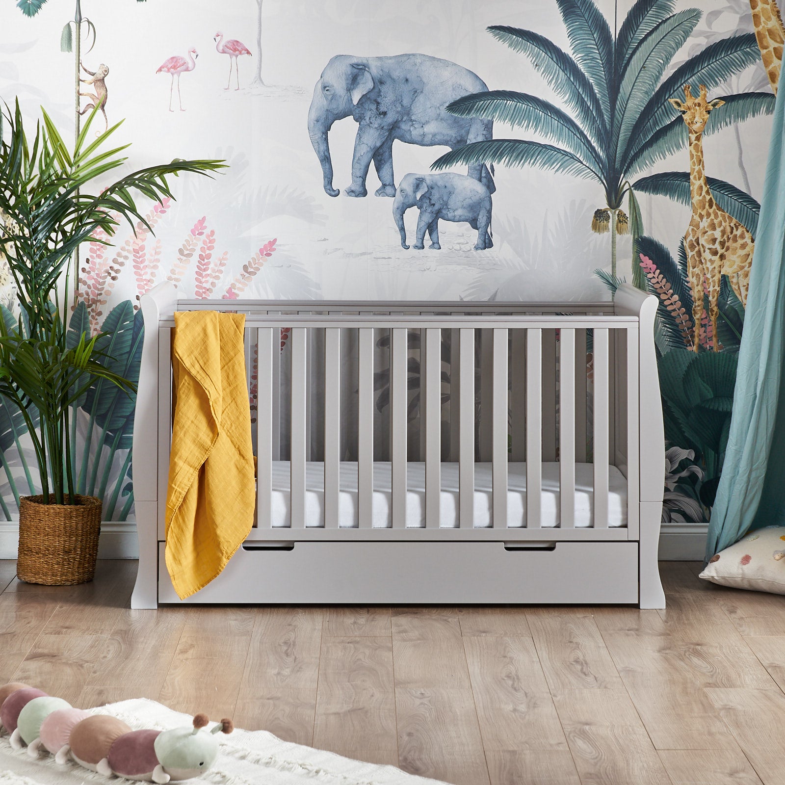 Obaby Stamford Classic Sleigh Cot Bed