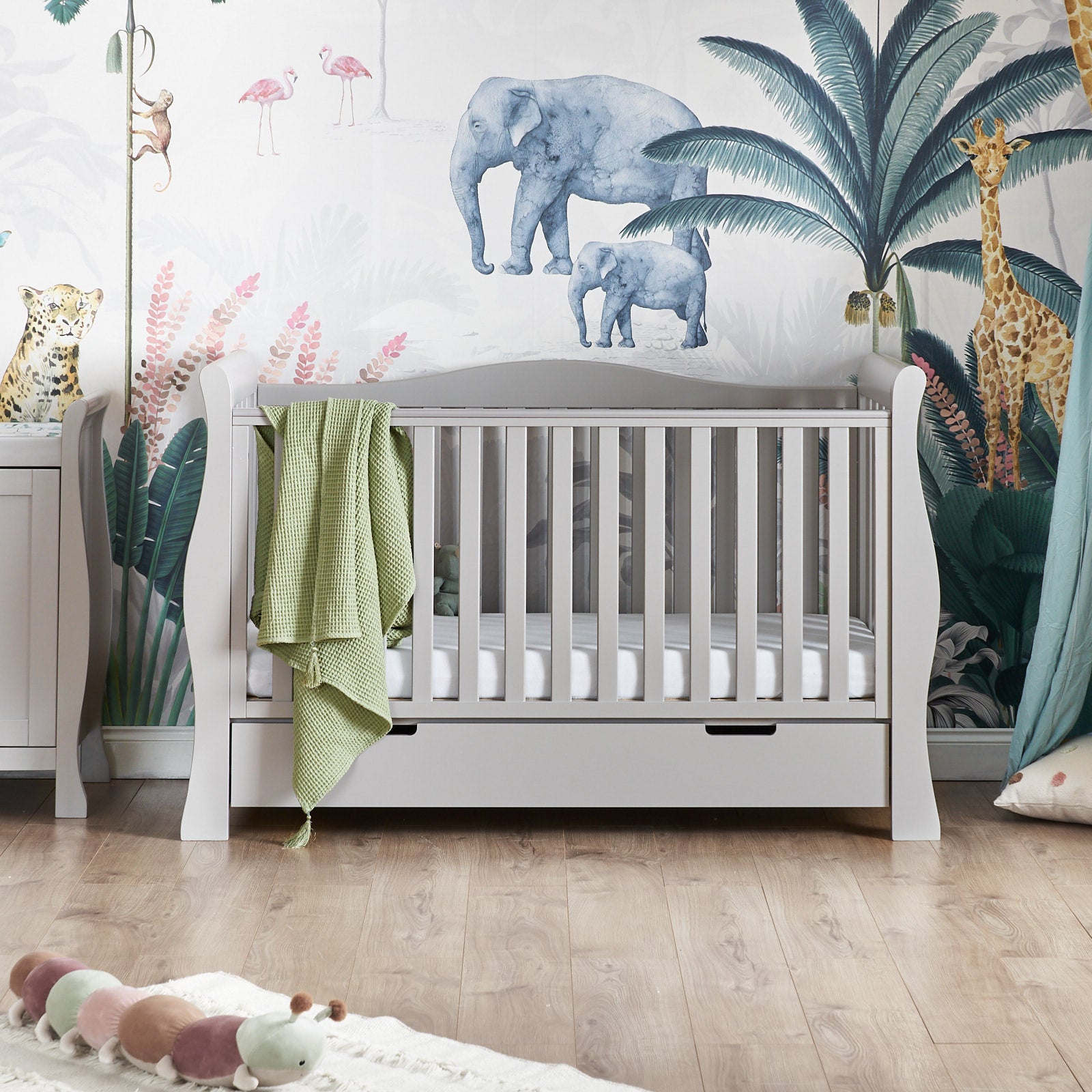 Obaby Stamford Luxe Sleigh Cot Bed
