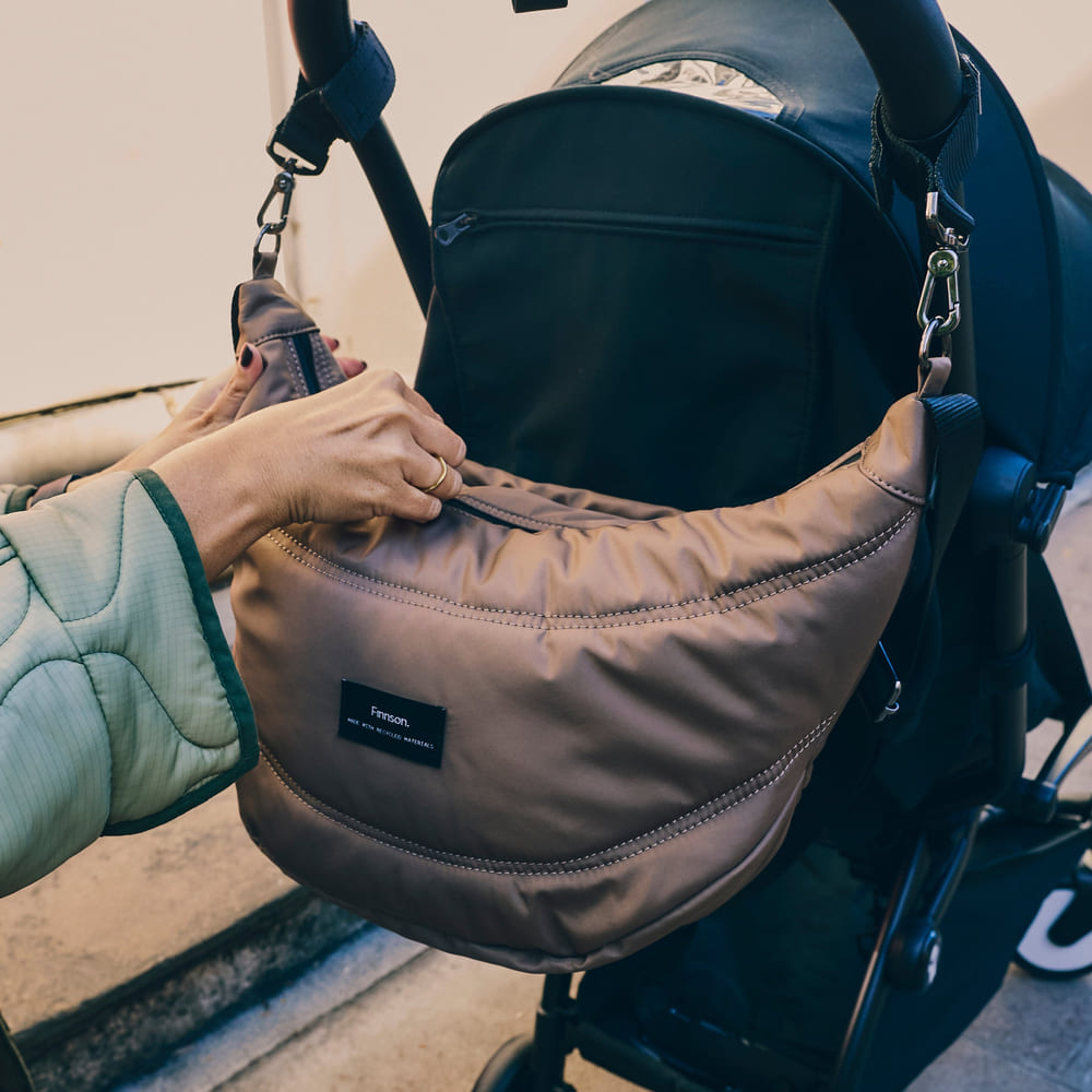 Finnsøn Osma Eco Sling Changing Bag (with Stroller Clips)