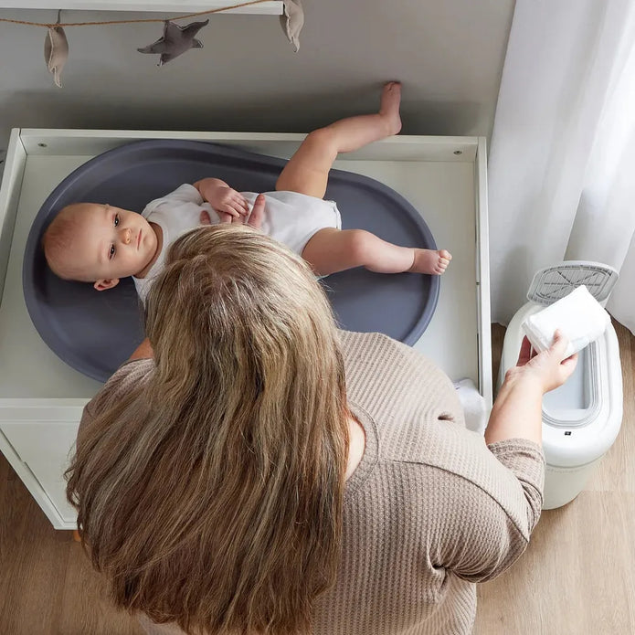 Shnuggle Nappy Bin - White/Grey