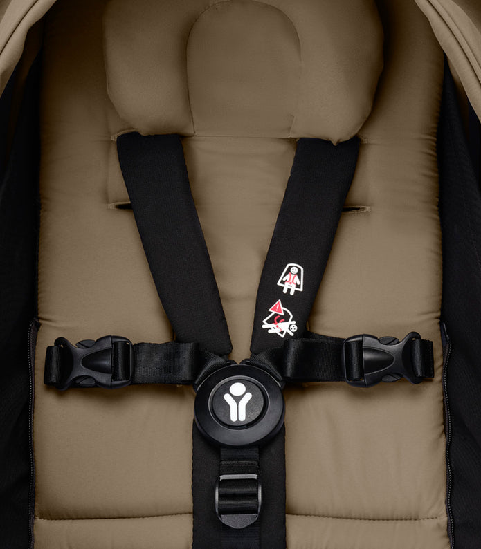 Stokke® YOYO³ stroller with newborn to toddler Black/Toffee