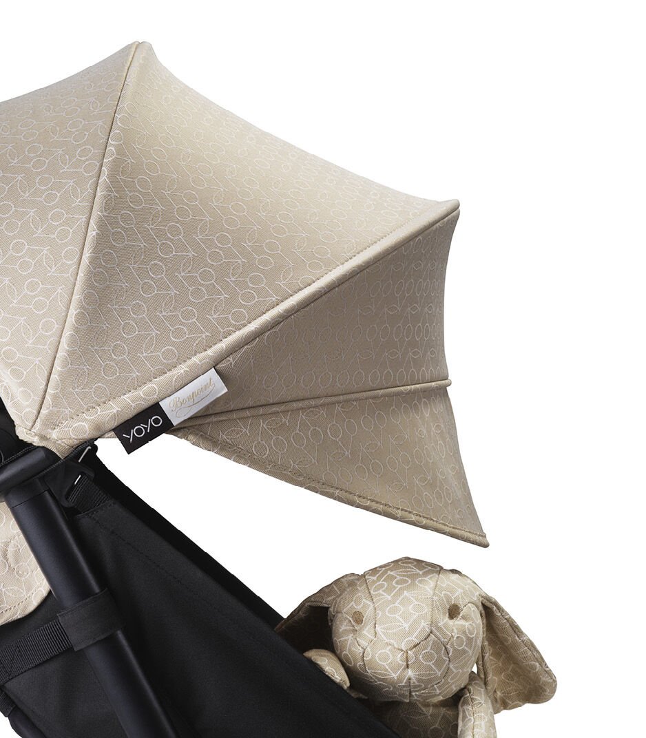 Stokke® YOYO³ stroller with newborn to toddler White/Bonpoint