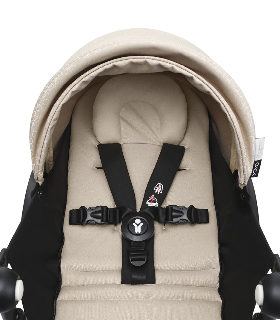 Stokke® YOYO³ stroller with newborn to toddler White/Bonpoint