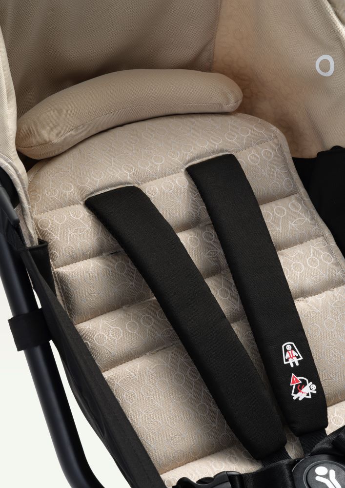 Stokke® YOYO³ stroller with newborn to toddler White/Bonpoint